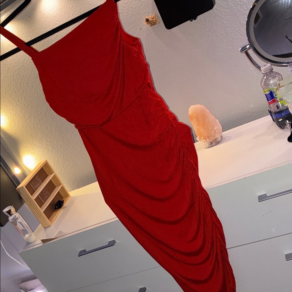 sofia by sofia vergara Red Ruched Midi Slip Dress